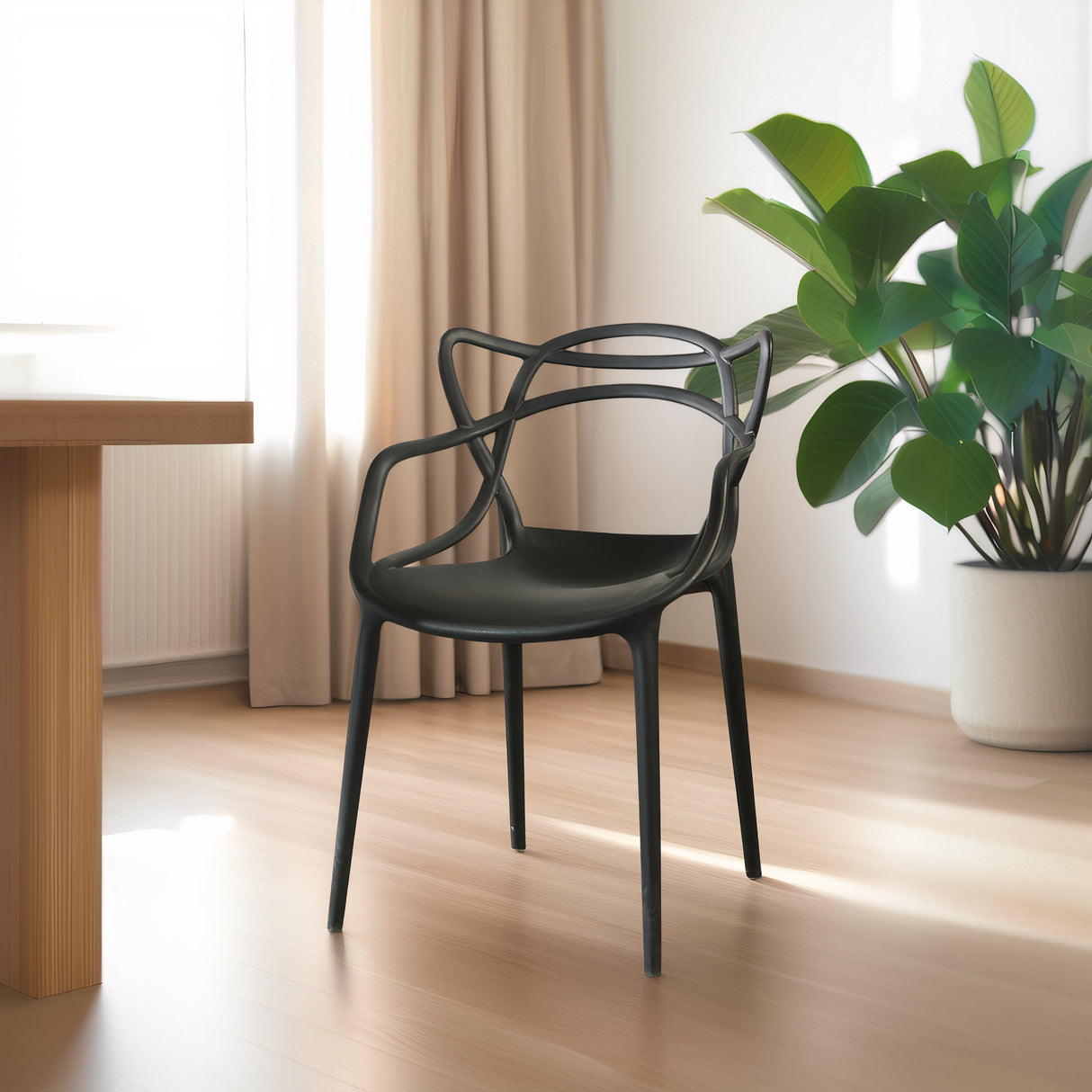 CHIEF Plastic Chair, Black