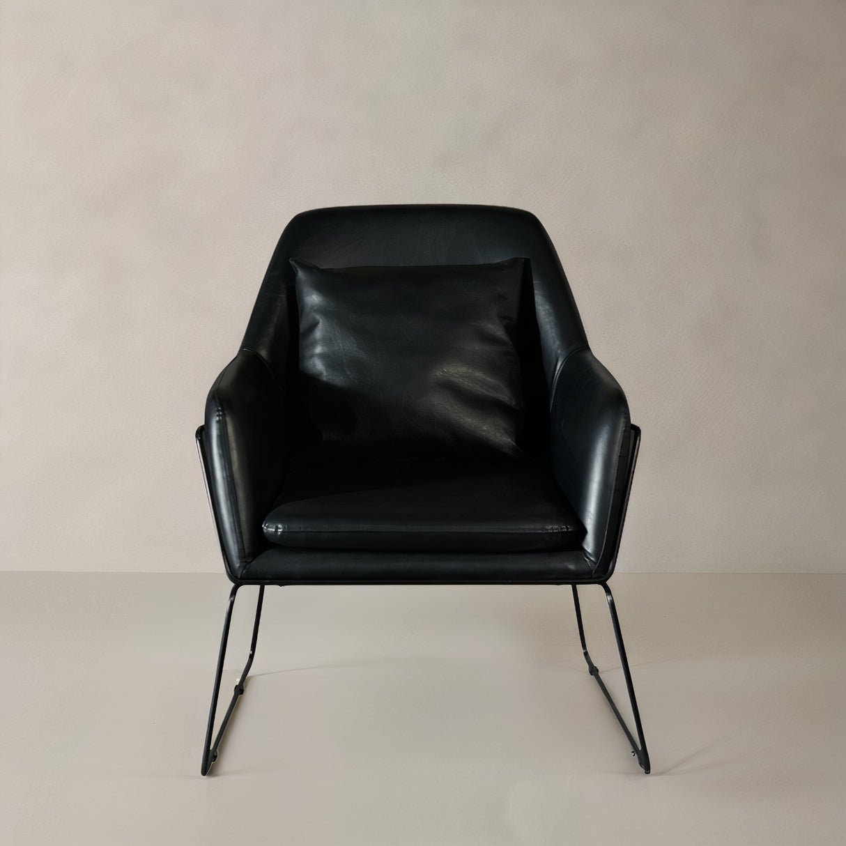 STREAM Leather Lounge Chair, Black, 35"
