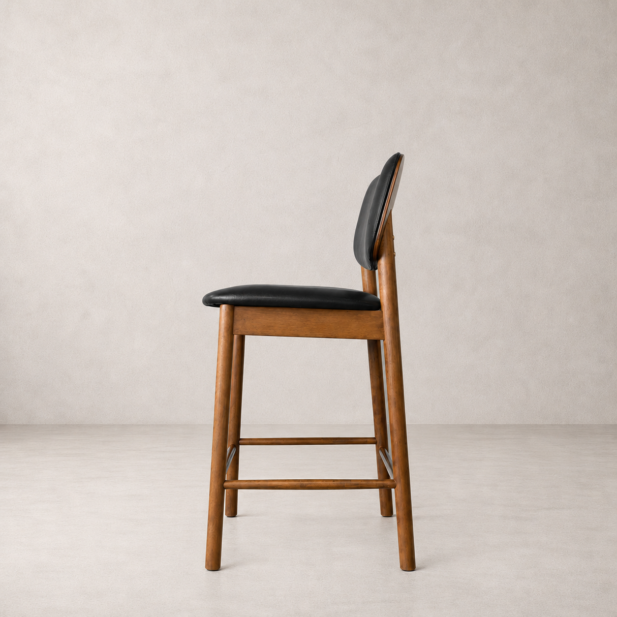 Tabouret de comptoir en bois massif Ivy - Chêne fumé et noir