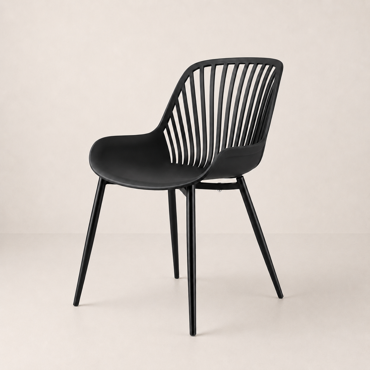 Chaise de salle à manger Pearl, noire