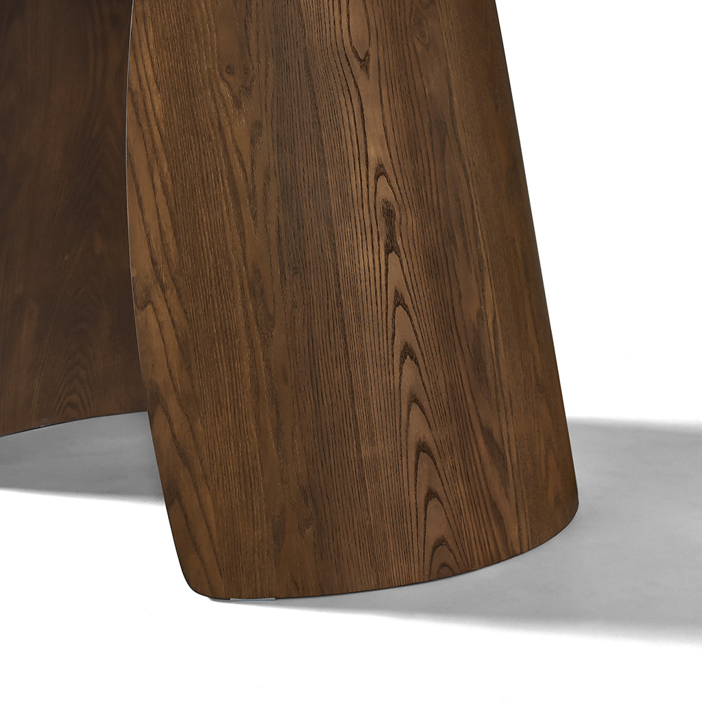 Cala 47.2" Round Dining Table - Walnut