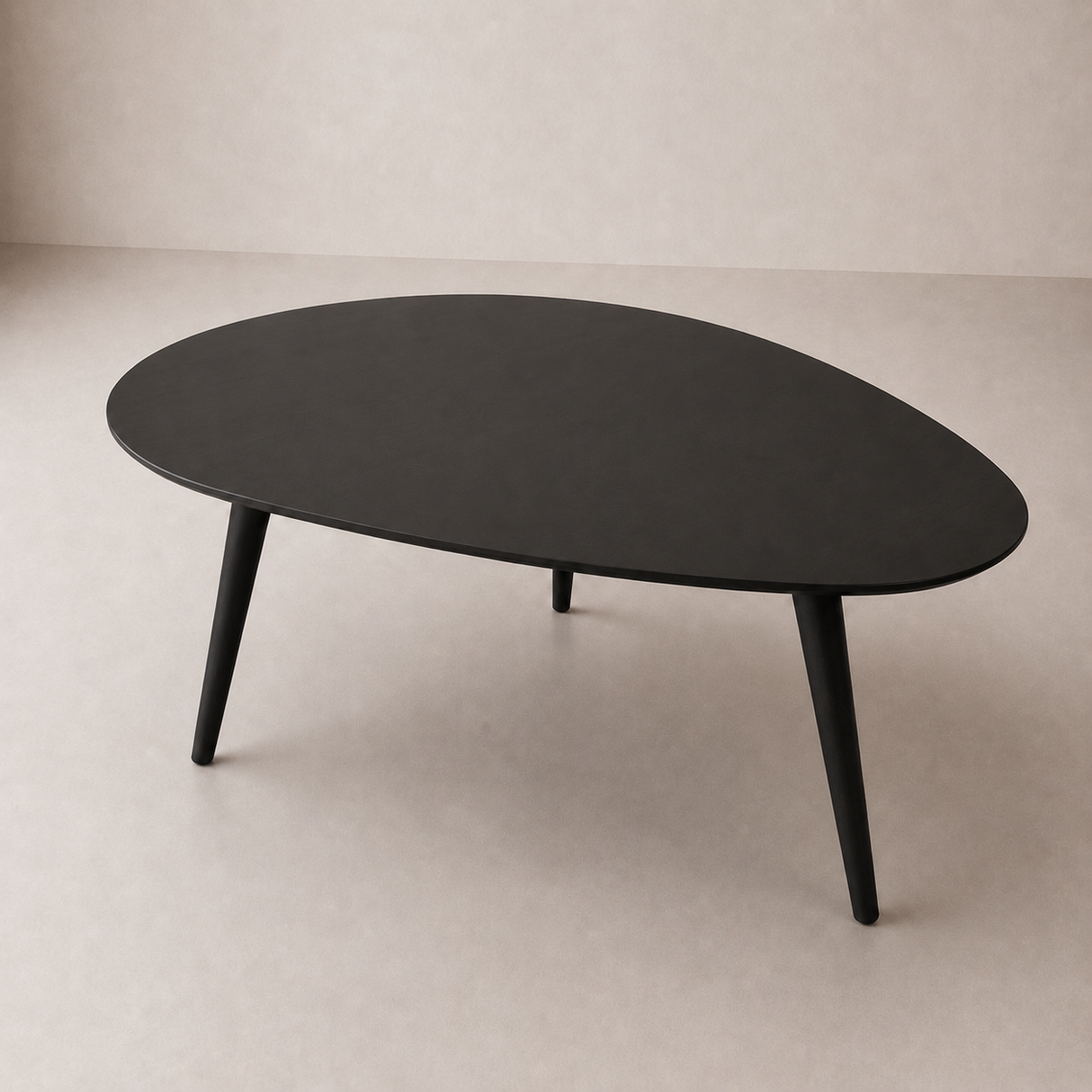 Table basse en bois massif Petal - Noir